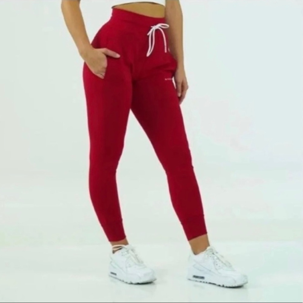 ISO MEDIUM NVGTN RED JOGGERS!